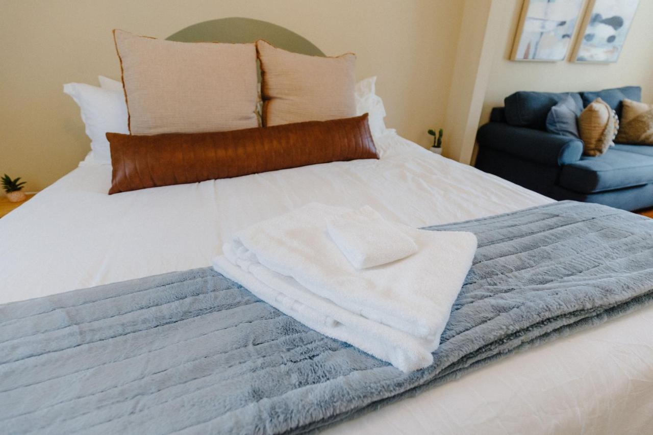 Centrally Located 3Br Overton Square Fast Wifi Free Parking Yes Pets メンフィス エクステリア 写真